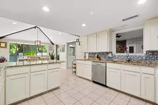 175 E Pleasant Run Rd, Cedar Hill, TX 75104 - Photo 8