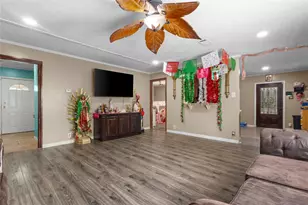 2802 Gooch St, Dallas, TX 75241 - Photo 2