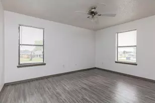 213 Cambridge Dr, Saginaw, TX 76179 - Photo 16