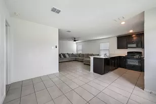 1104 Crestview Dr, Hutchins, TX 75141 - Photo 8