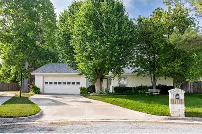 1102 St Croix Court, Arlington, TX 76012 - Photo 2