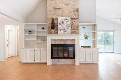 1102 St Croix Court, Arlington, TX 76012 - Photo 8