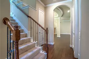 7124 Isle Royal Ln, Irving, TX 75063 - Photo 14