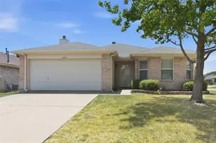 1065 Triple Crown Dr, Fort Worth, TX 76179 - Photo 1