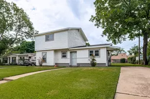 408 Bryan Dr, Arlington, TX 76011 - Photo 2
