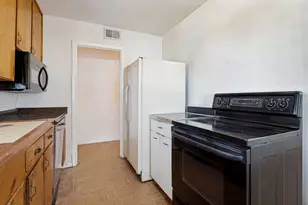 408 Bryan Dr, Arlington, TX 76011 - Photo 12