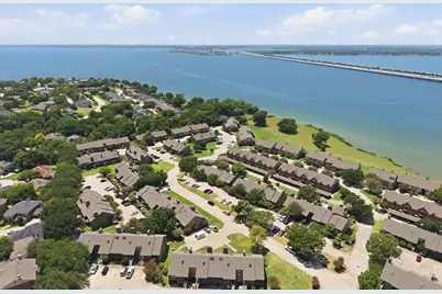 1104 Signal Ridge Place #1104, Rockwall, TX 75032 - Photo 2