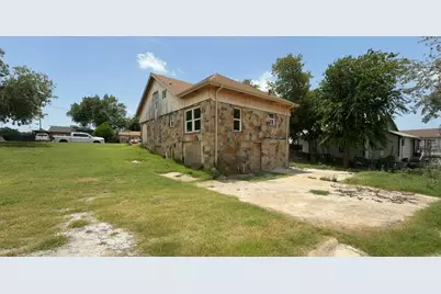 2802 31st Street, Fort Worth, TX 76106 - Photo 2
