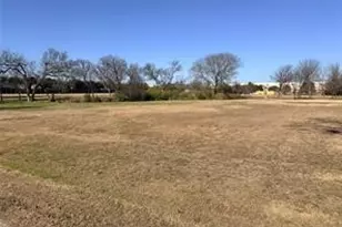 539 Winston Dr, DeSoto, TX 75115 - Photo 1