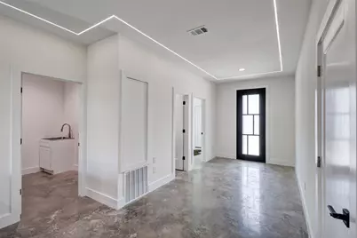 1911 Bickers Street, Dallas, TX 75212 - Photo 2