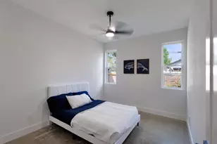 1911 Bickers St, Dallas, TX 75212 - Photo 10