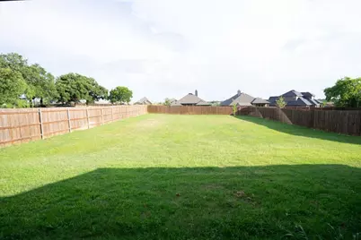 201 W 4th Street, Keene, TX 76059 - Photo 28