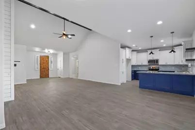 2524 Creek Drive, Granbury, TX 76048 - Photo 6