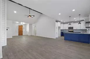 2524 Creek Dr, Granbury, TX 76048 - Photo 6