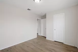 1928 Alanbrooke Dr, Fort Worth, TX 76140 - Photo 10