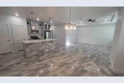 313 Clarence Street, Fort Worth, TX 76111 - Photo 6