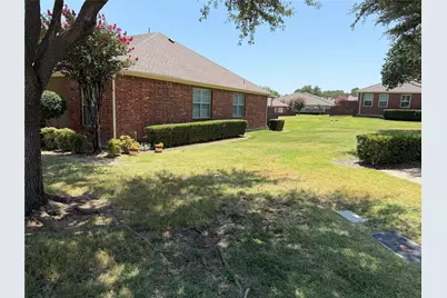 260 Bexar Drive, Lewisville, TX 75067 - Photo 2