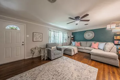 1045 Valentine Street, Hurst, TX 76053 - Photo 4