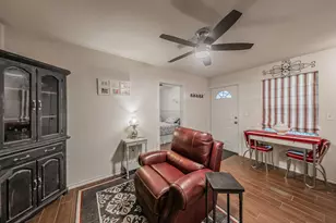 1045 Valentine St, Hurst, TX 76053 - Photo 28