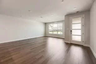 8305 Bayside Dr, Rowlett, TX 75088 - Photo 2