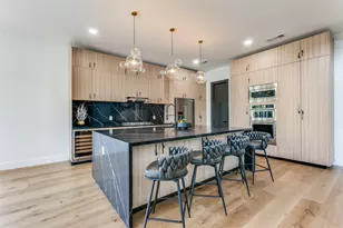 10923 Marsh Ln, Dallas, TX 75229 - Photo 10