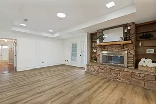 2212 Kirby Dr, Plano, TX 75075 - Photo 18