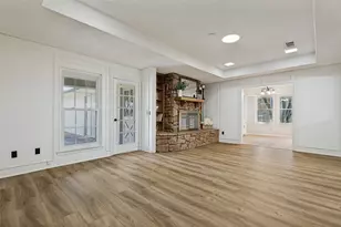 2212 Kirby Dr, Plano, TX 75075 - Photo 6