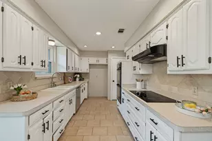 2212 Kirby Dr, Plano, TX 75075 - Photo 12