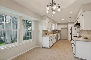 2212 Kirby Dr, Plano, TX 75075 - Photo 24