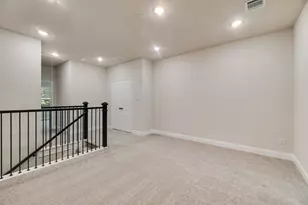 8301 Bayside Dr, Rowlett, TX 75088 - Photo 14