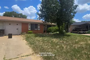1053 Cole Ct, Fort Worth, TX 76115 - Photo 2
