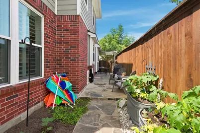9028 Rock Valley Cove, Dallas, TX 75238 - Photo 34