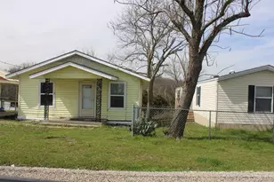 10689 Co Rd 905, Princeton, TX 75407 - Photo 2