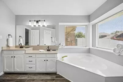 8510 Hartford Drive, Rowlett, TX 75089 - Photo 14