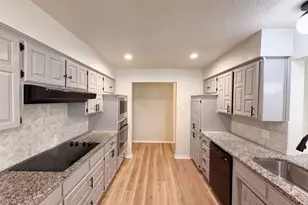 9 Muirfield Ct, Trophy Club, TX 76262 - Photo 12