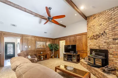 22 Greenbriar Street, Mineral Wells, TX 76067 - Photo 6