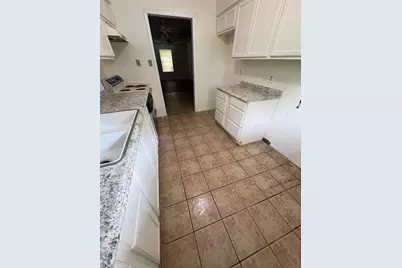 4521 SE Loop 286, Paris, TX 75460 - Photo 18
