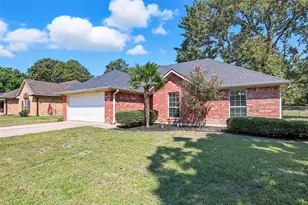 332 Comanche Trail, West Tawakoni, TX 75474 - Photo 1