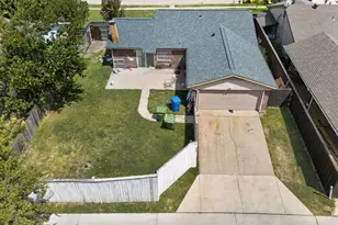 2224 Crockett Dr, Carrollton, TX 75006 - Photo 8
