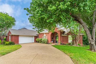 6703 Landover Hills Lane, Arlington, TX 76017 - Photo 2