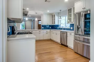 10230 Eastwood Dr, Dallas, TX 75228 - Photo 14