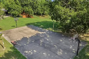 2011 W Houston St, Sherman, TX 75092 - Photo 36