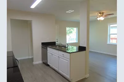 1214 19th Street, Grand Prairie, TX 75050 - Photo 12