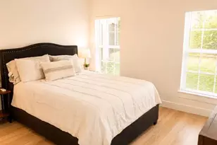 209 Kerby St, Arlington, TX 76013 - Photo 4