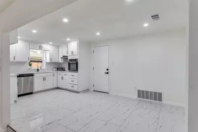 7012 Trimble Drive, Fort Worth, TX 76134 - Photo 8