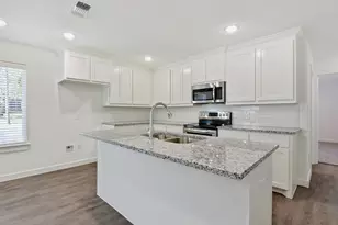 103 E Bond St, Denison, TX 75021 - Photo 8