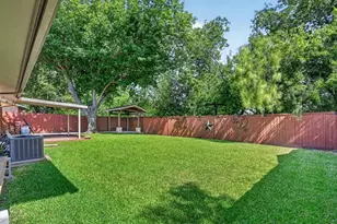 13241 Saratoga Ln, Balch Springs, TX 75180 - Photo 4