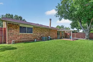 13241 Saratoga Ln, Balch Springs, TX 75180 - Photo 30