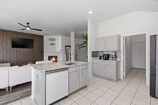 9469 Fox Hill Dr, Fort Worth, TX 76131 - Photo 18