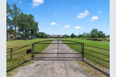 225 County Road 423, Lorena, TX 76655 - Photo 28